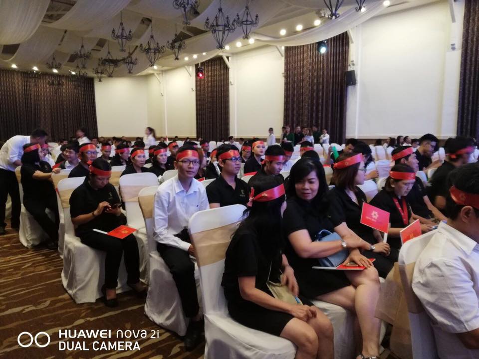 sự kiện bình tân tốt nghiệm sinh viên