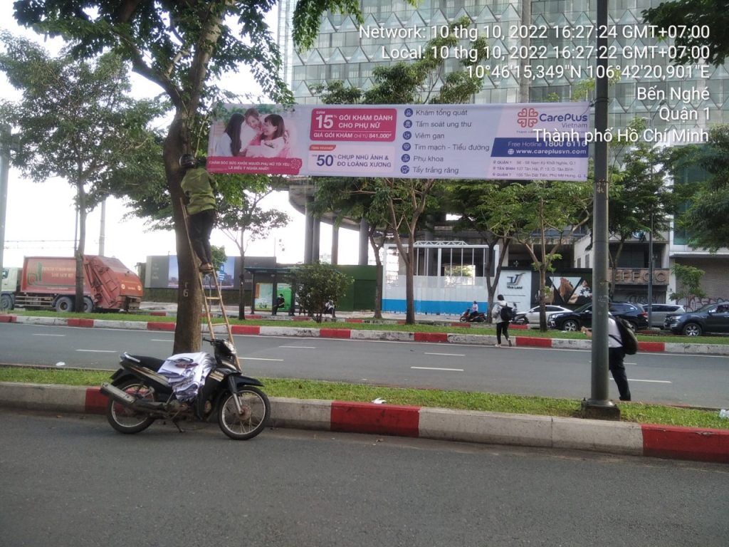 Treo băng rôn quảng cáo Careplus